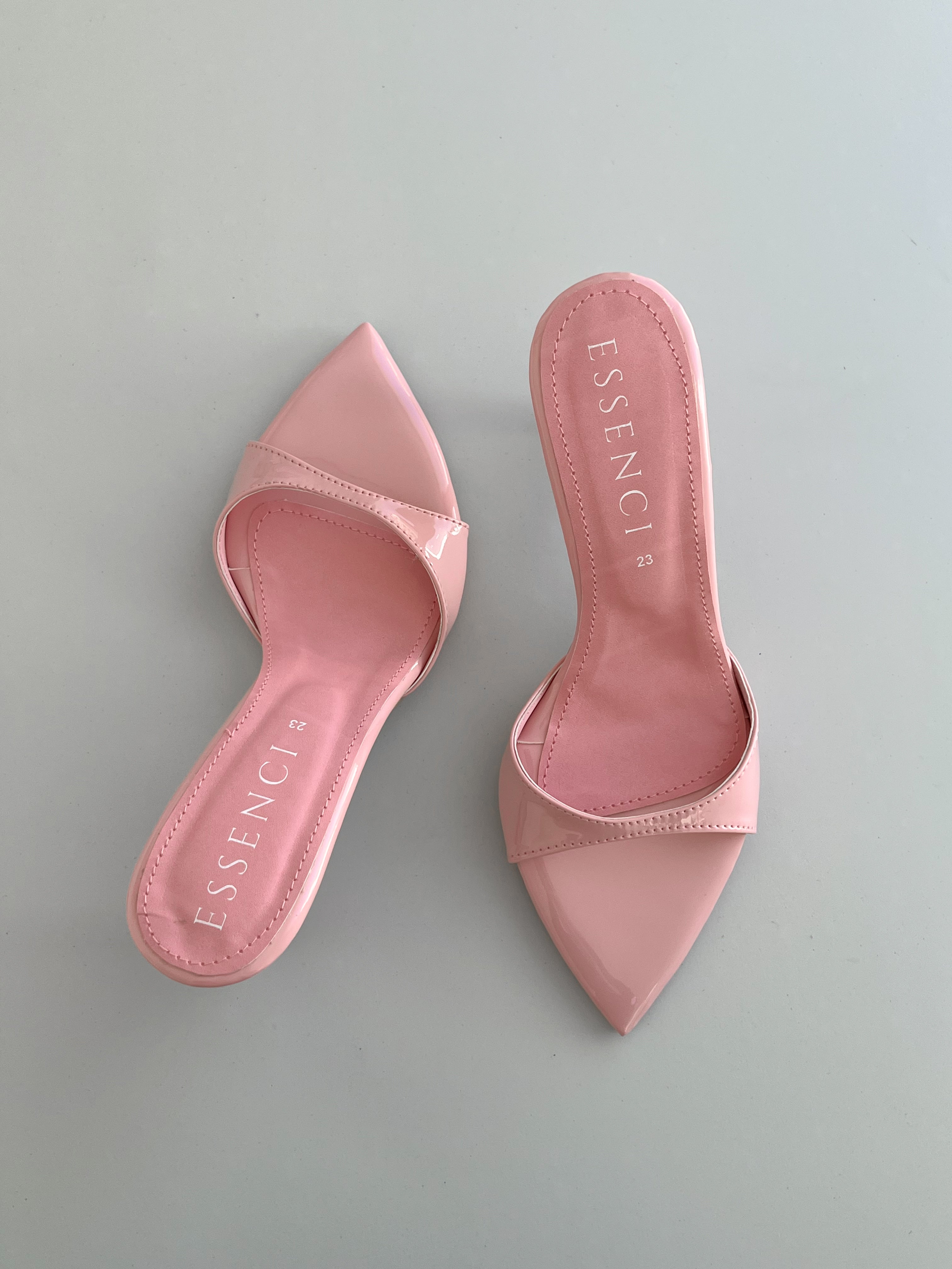 Zapatilla estilo mule rosa