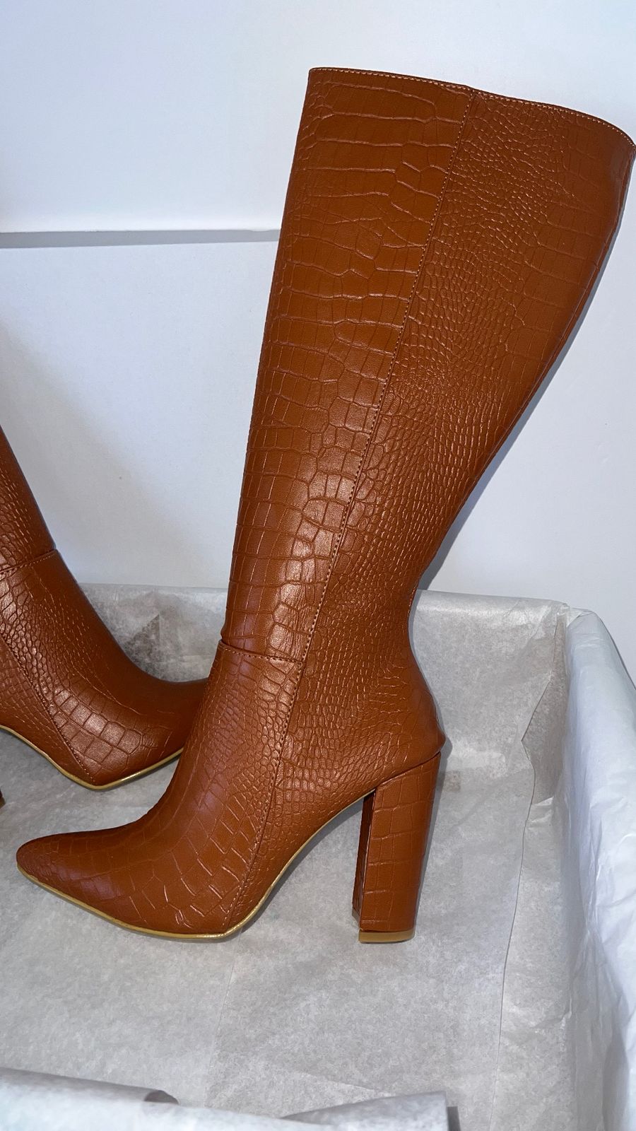 Bota marrón tacón cuadrado