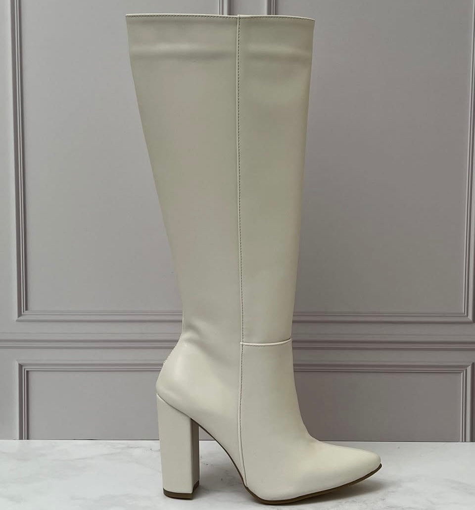 Bota hueso tacón cuadrado