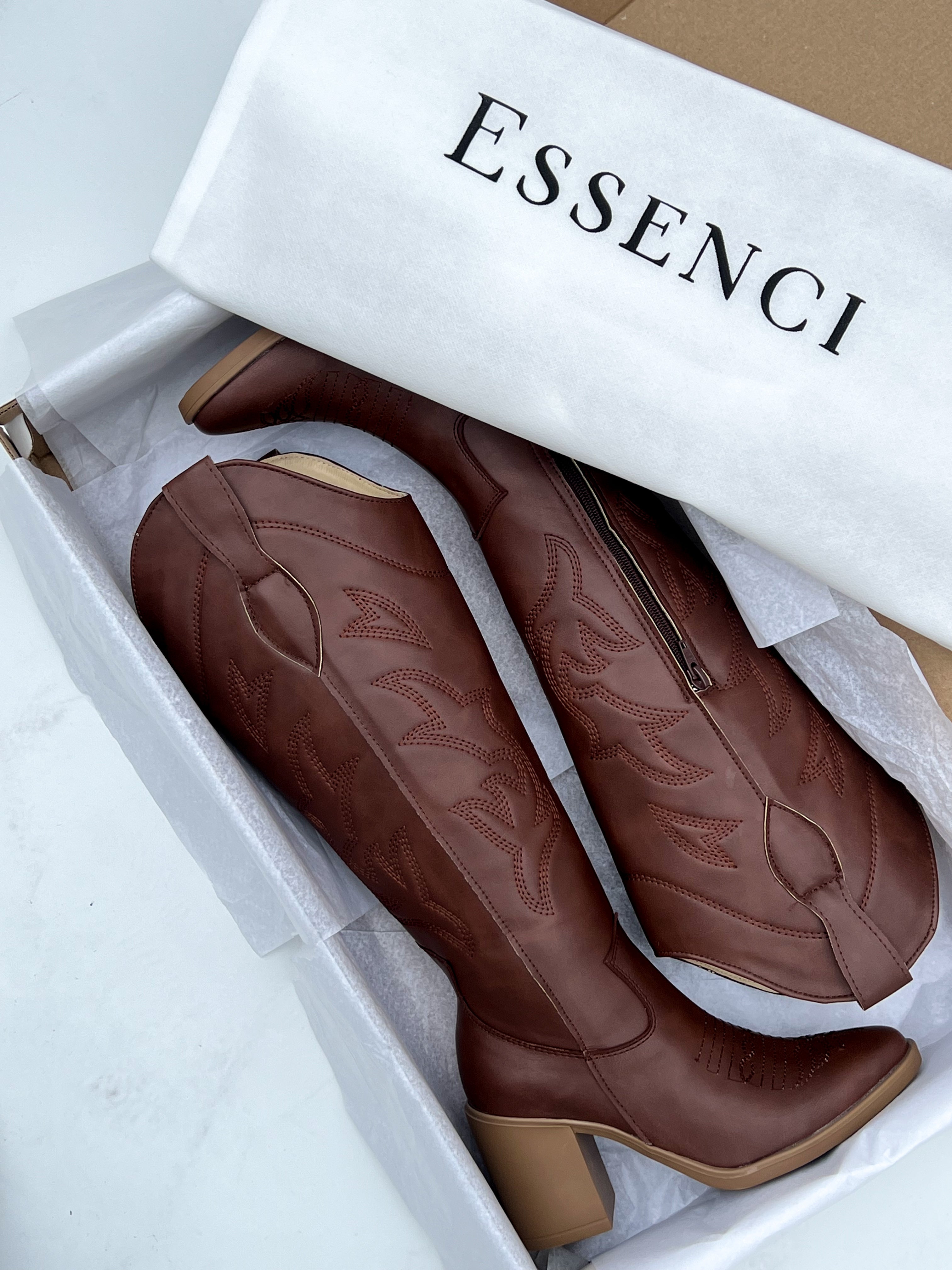 Bota vaquera chocolate