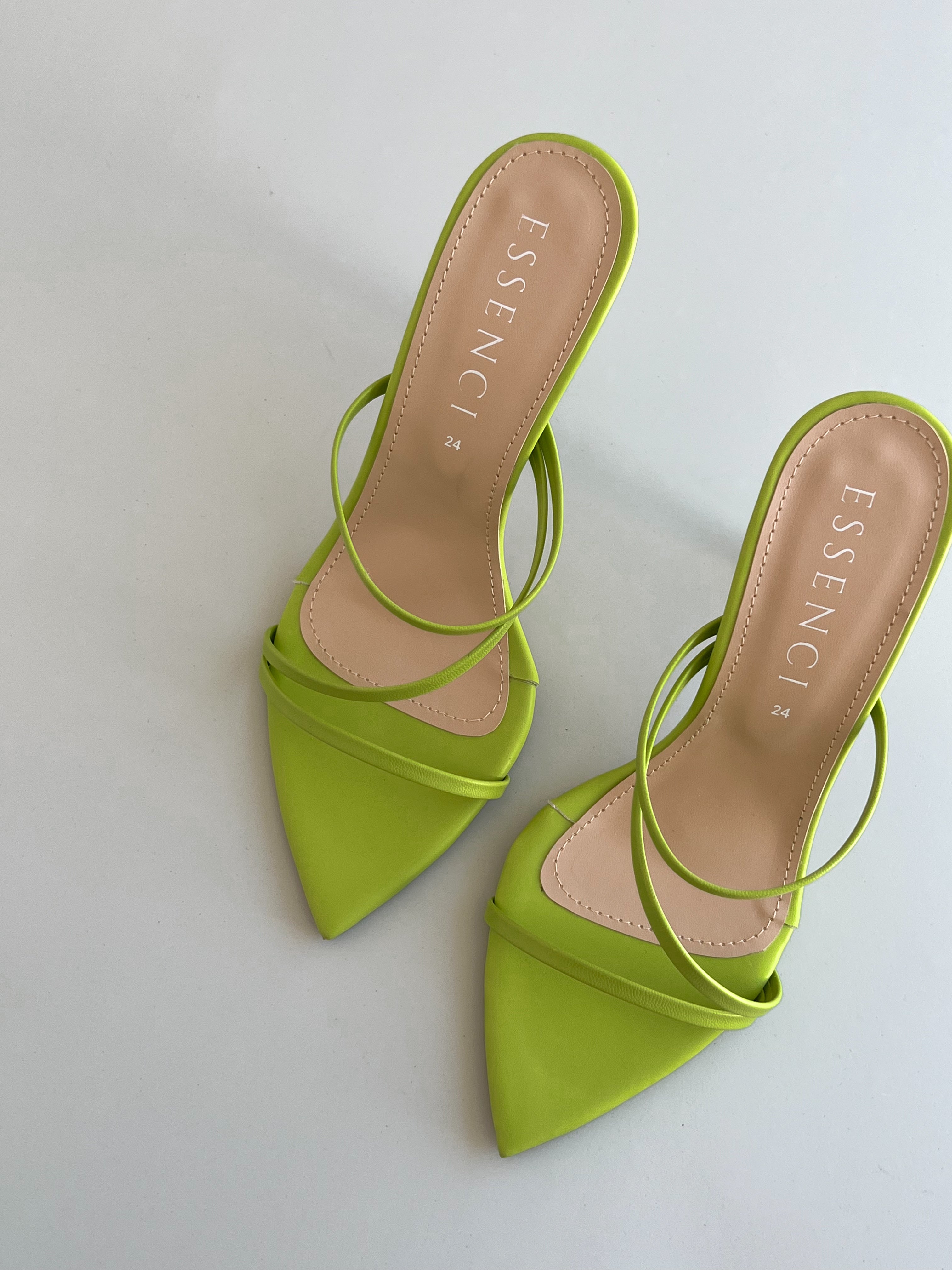Zapatilla verde