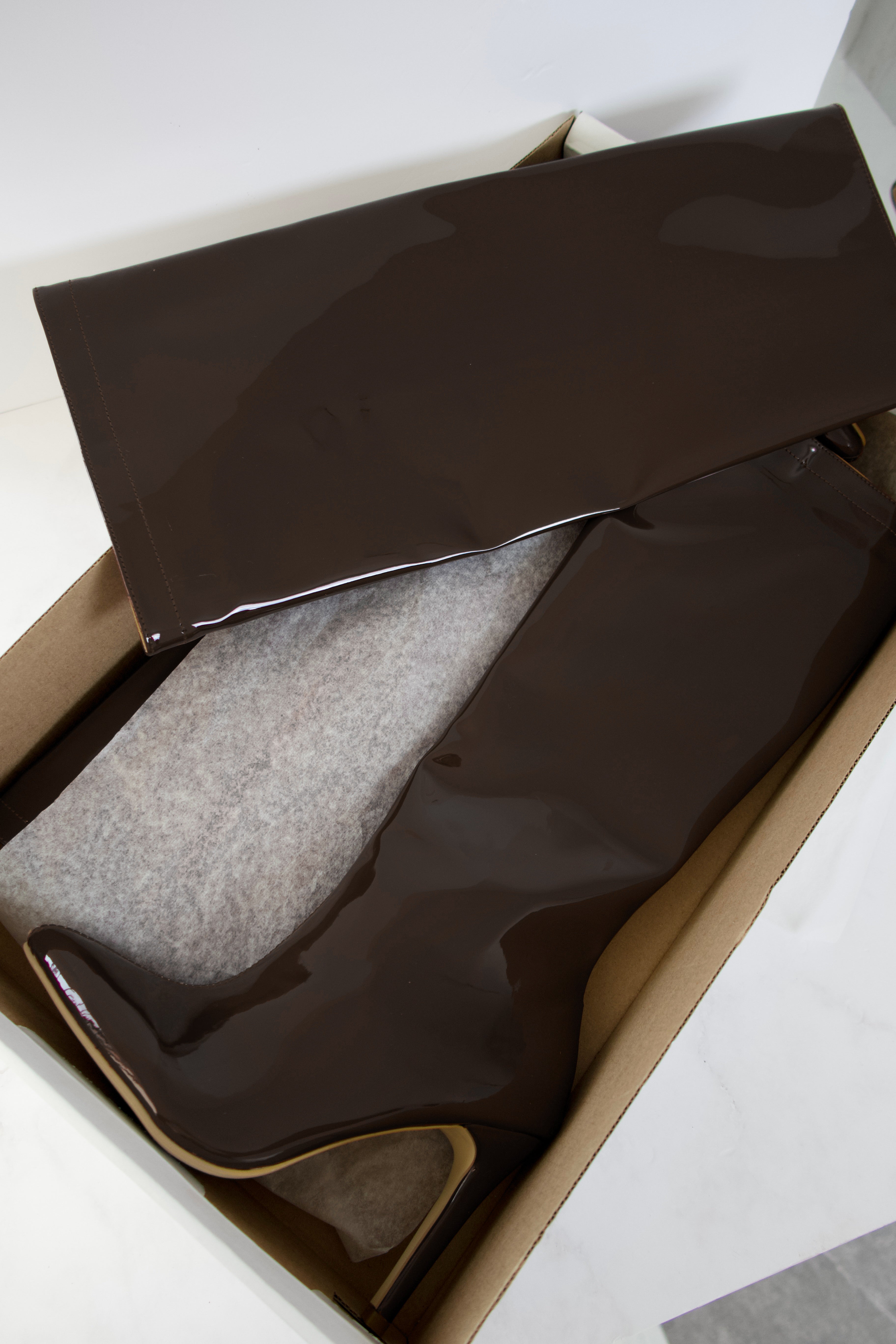 Bota de capa charol chocolate