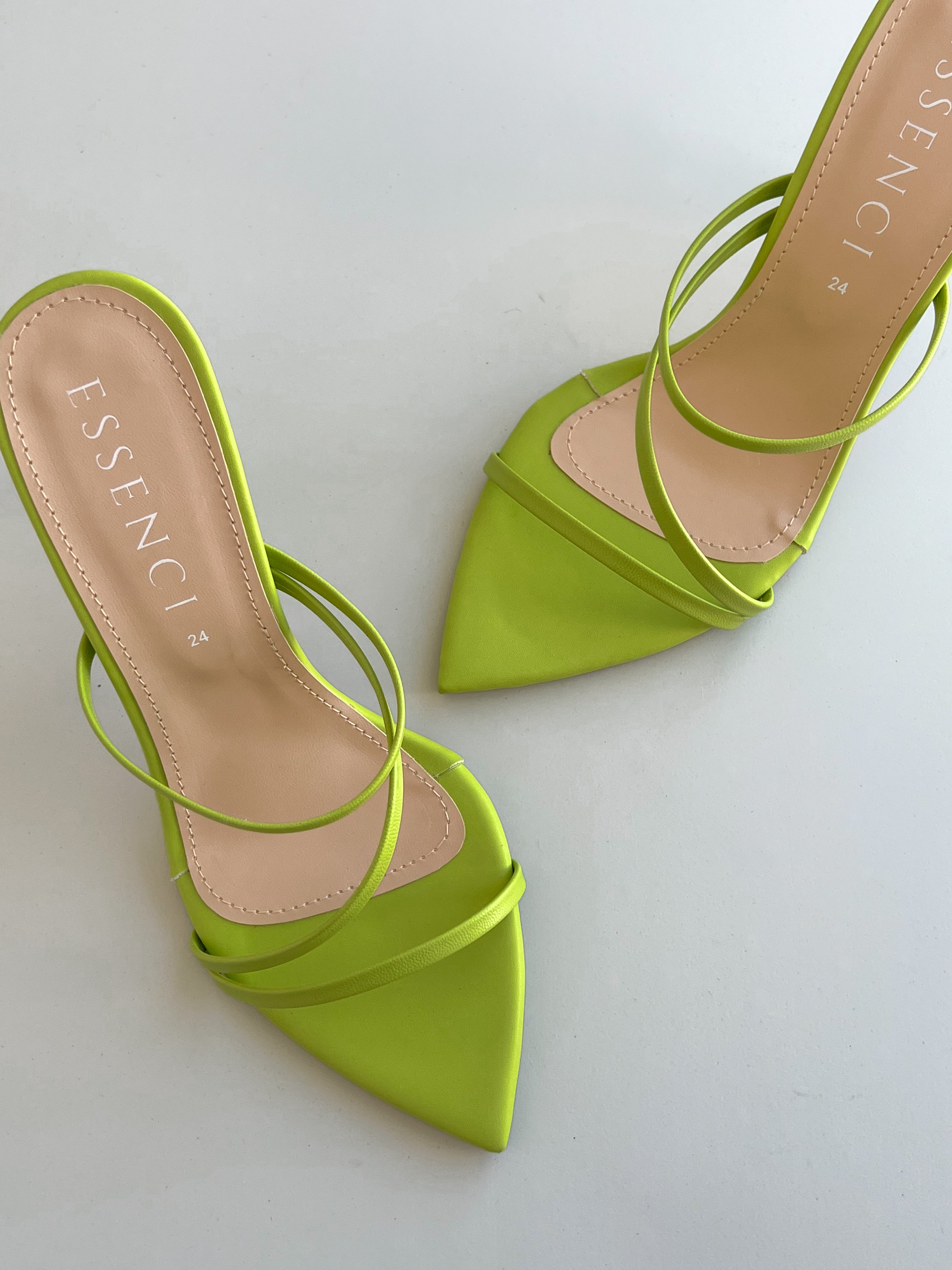 Zapatilla verde