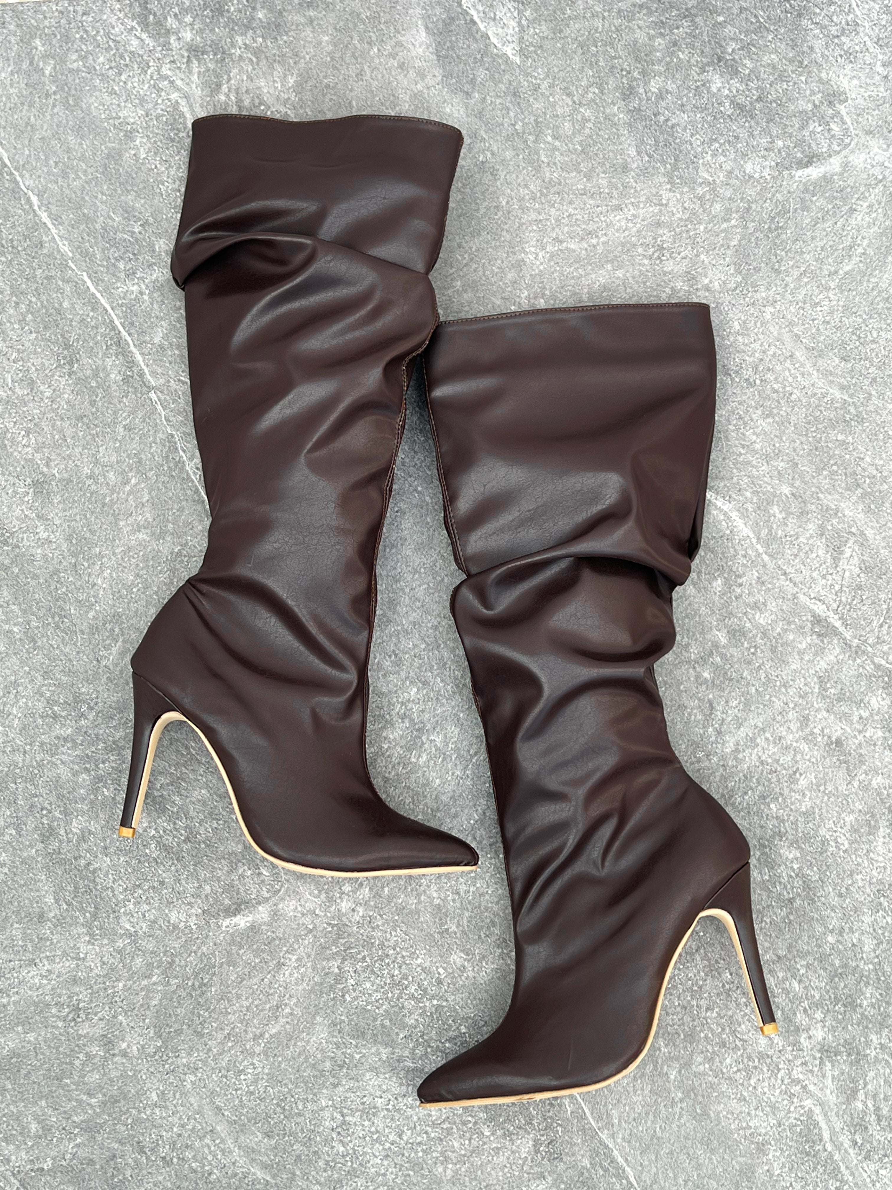 bota arrugada chocolate