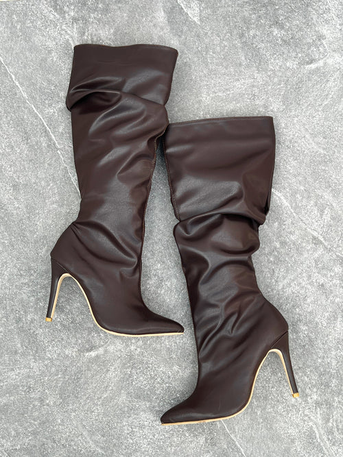 bota arrugada chocolate